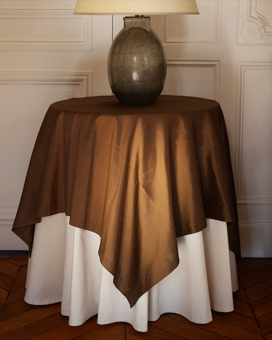 The Double Cloth Table